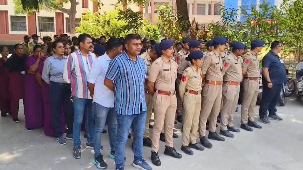 Sayaji Hospital Combing naidunia_image